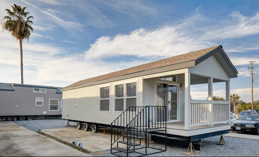 Athens park hero, exterior, and elevation home features