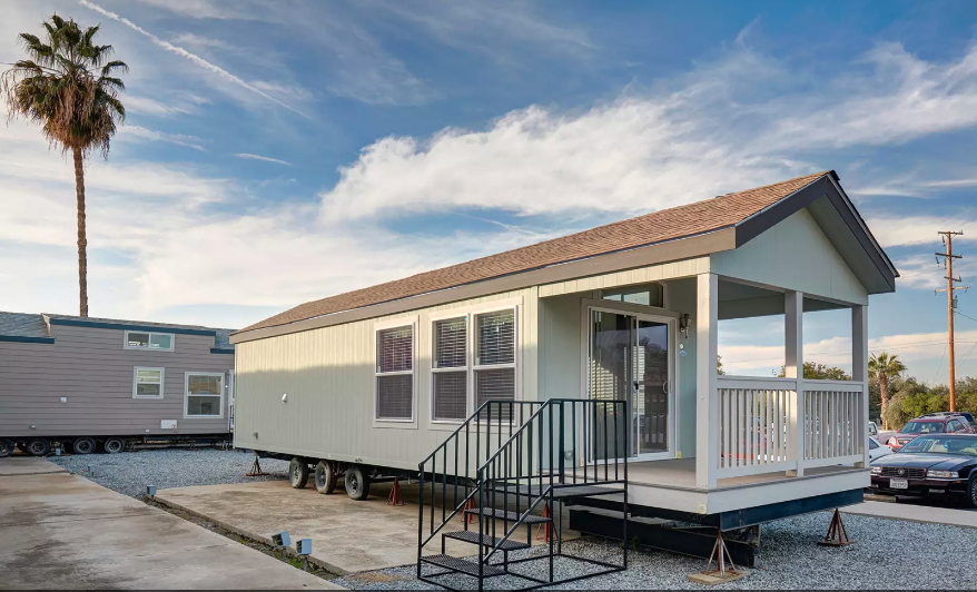 Athens park hero, exterior, and elevation home features