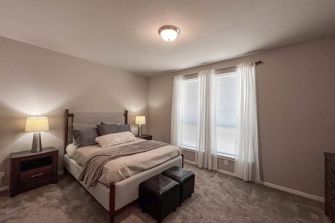 Bellingham bedroom home features