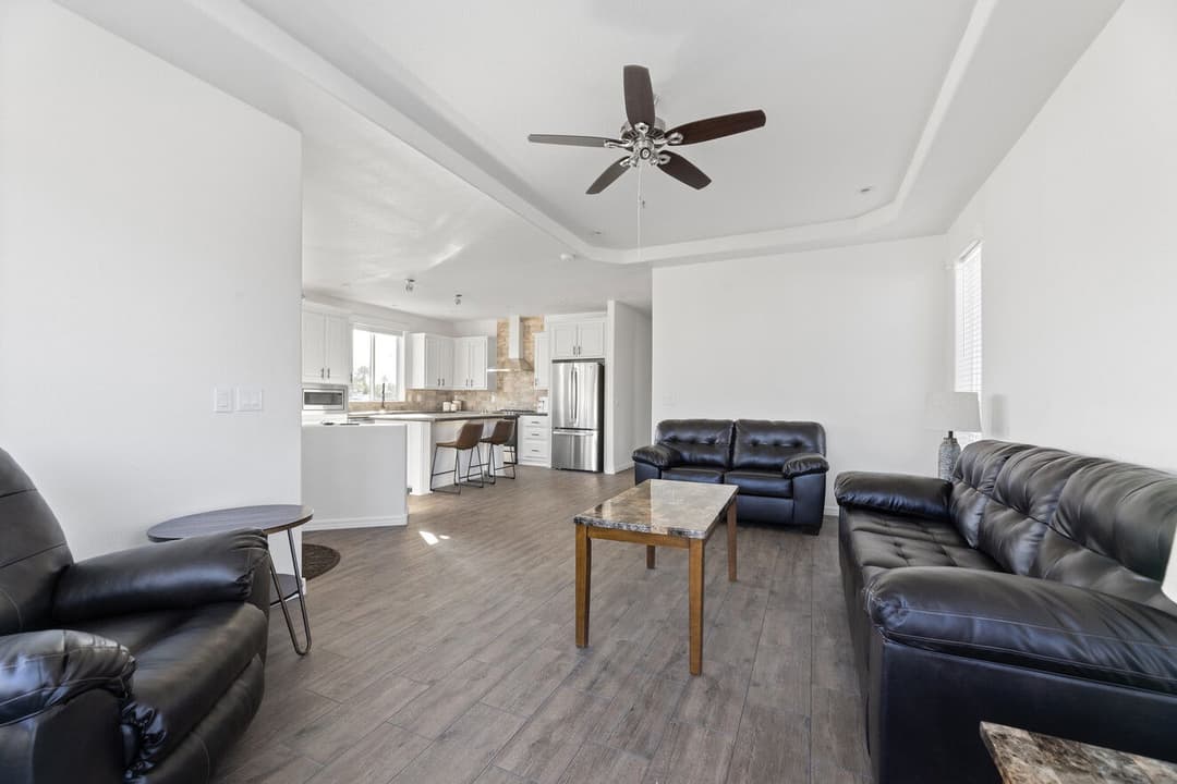 Pacifica  interior home features