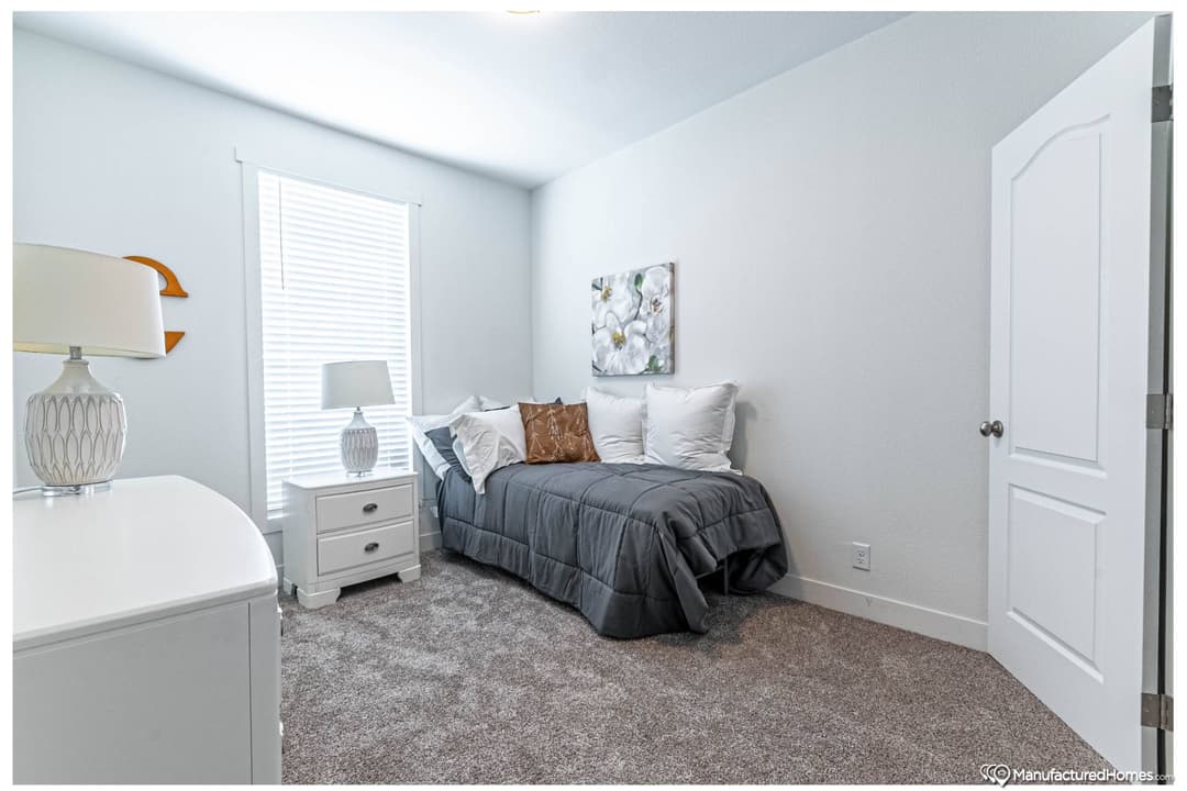 Holiday bedroom home features