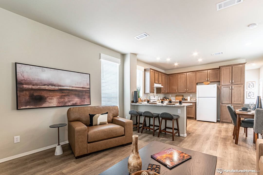 Economy plus 16582b interior home features