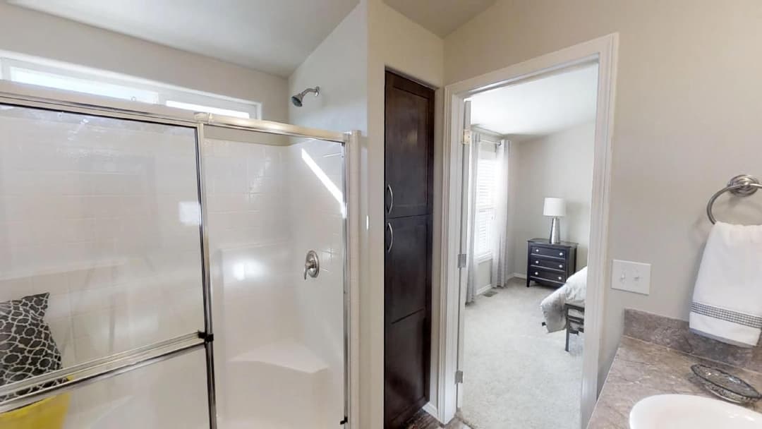 Rc3037a bathroom home features
