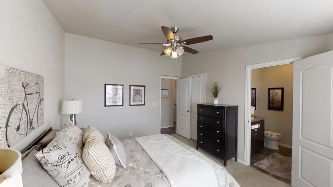 Rc3037a bedroom home features