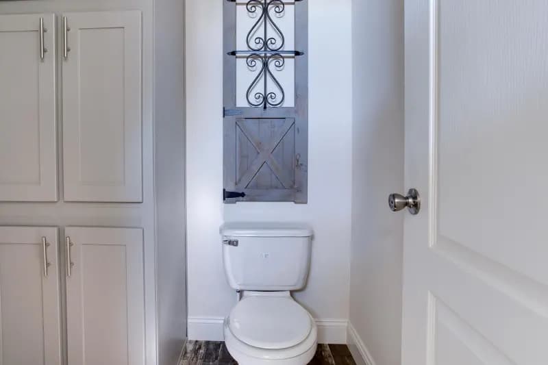 Sierra  bathroom home features