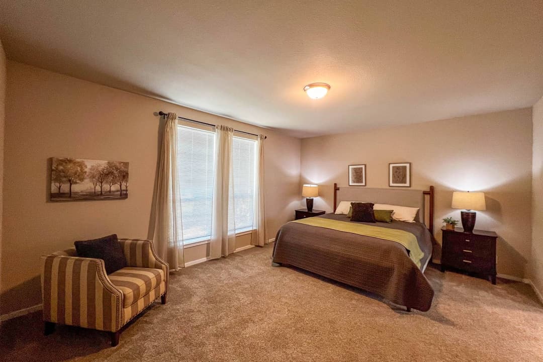 Bellingham bedroom home features