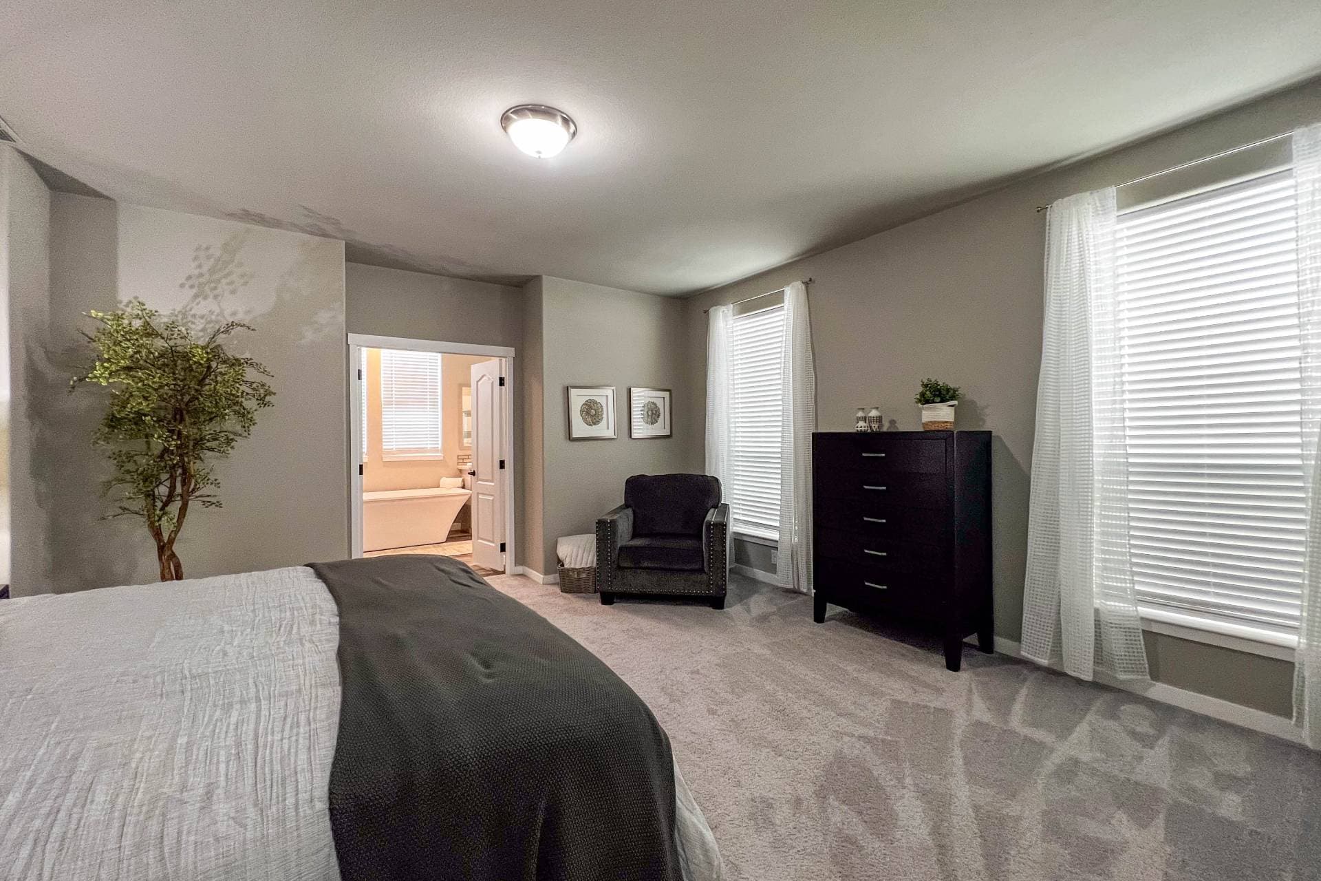 Timber ridge elite bedroom home features