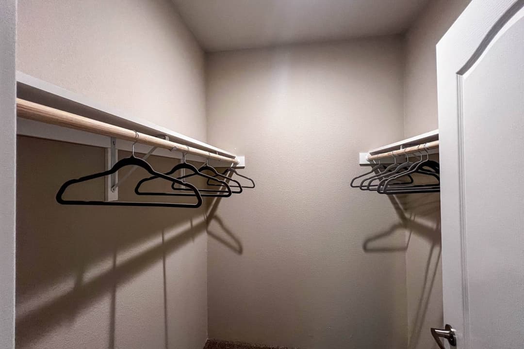 Bellingham bedroom home features