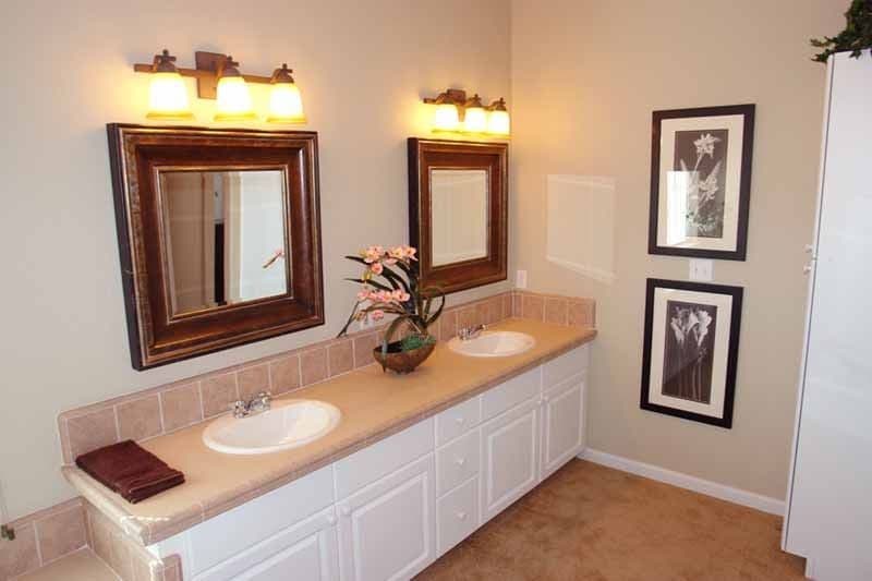 Karsten rc36 bathroom home features