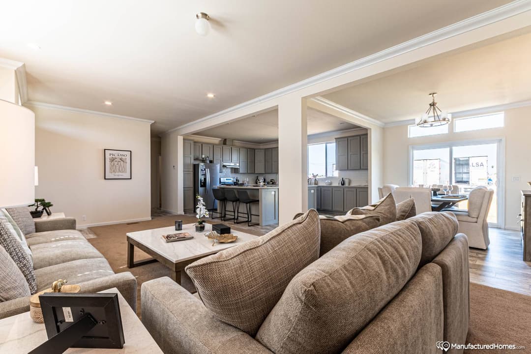 Yosemite 5643r interior home features