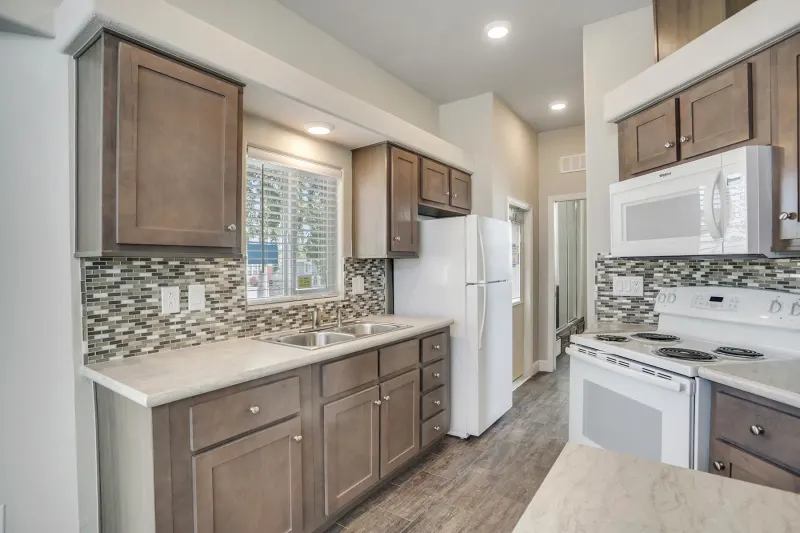 Desert vista 102 kitchen home features