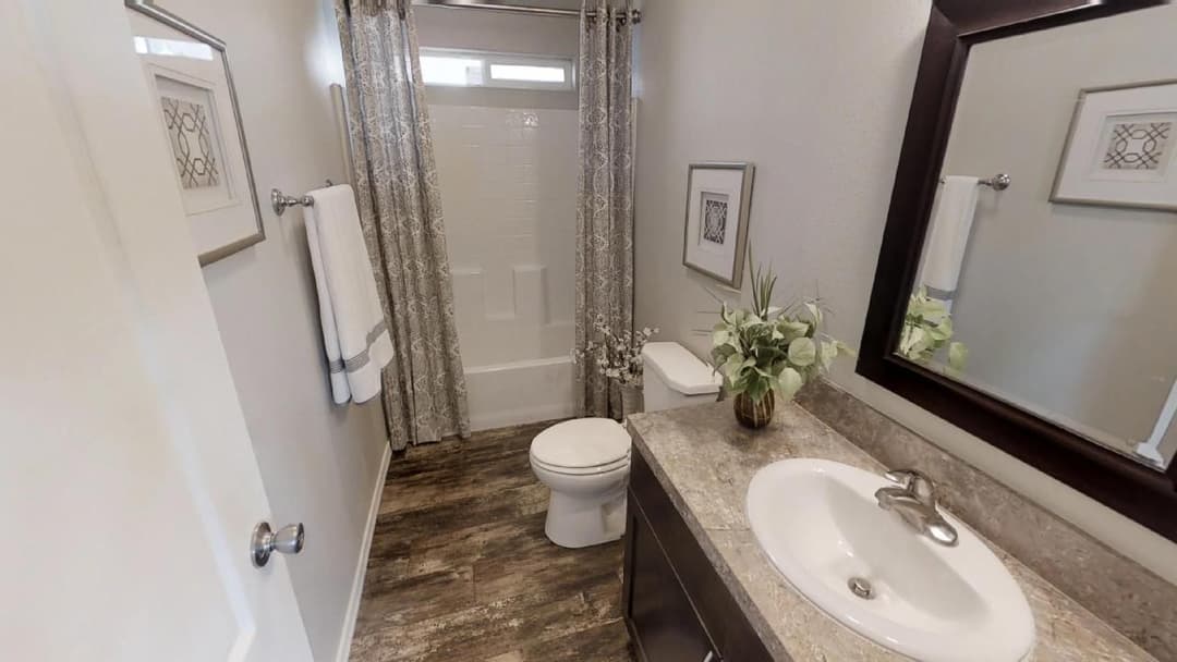 Rc3037a bathroom home features