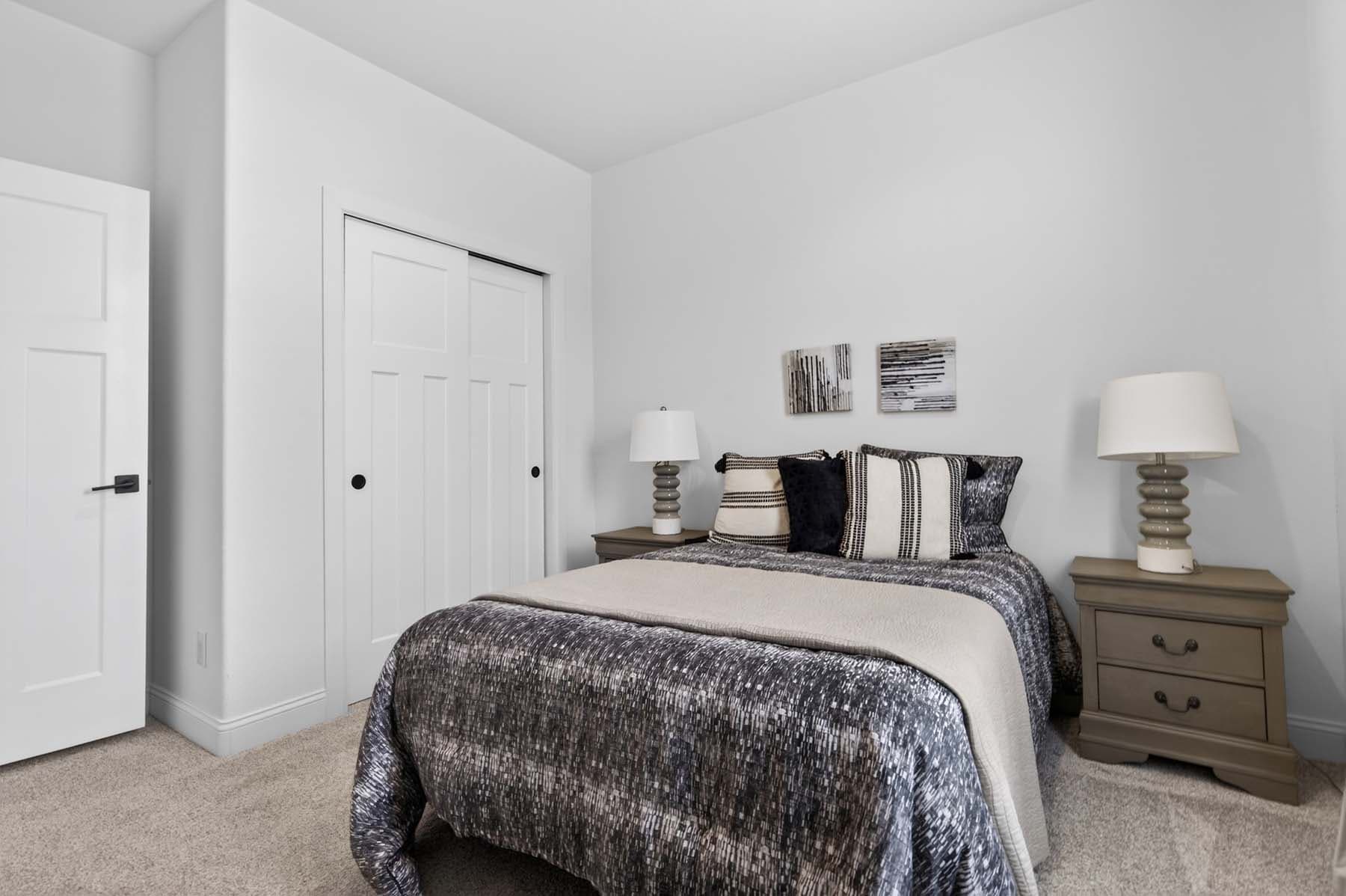 Hacienda bedroom home features