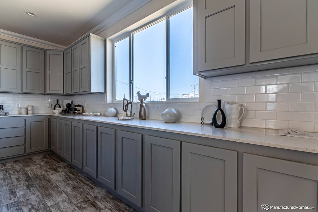 Yosemite 5643r kitchen home features