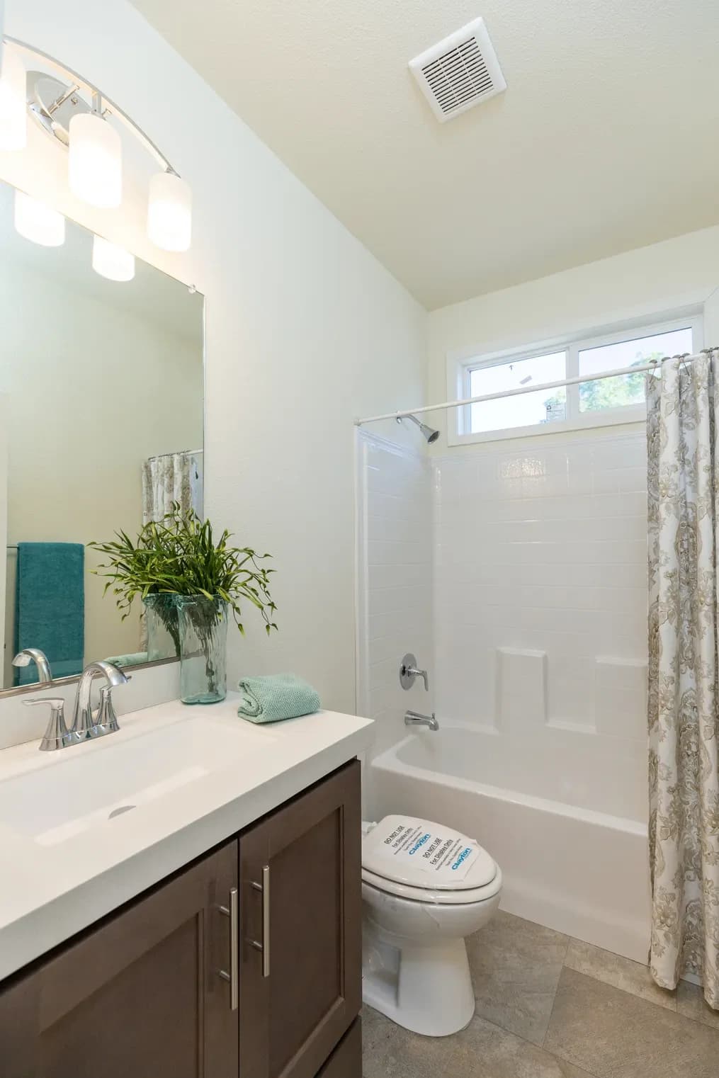 Fairpoint 27543f bathroom and interior home features