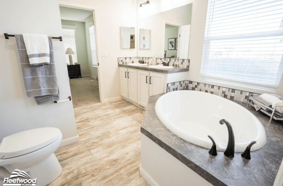 Coronado 30624j bathroom home features