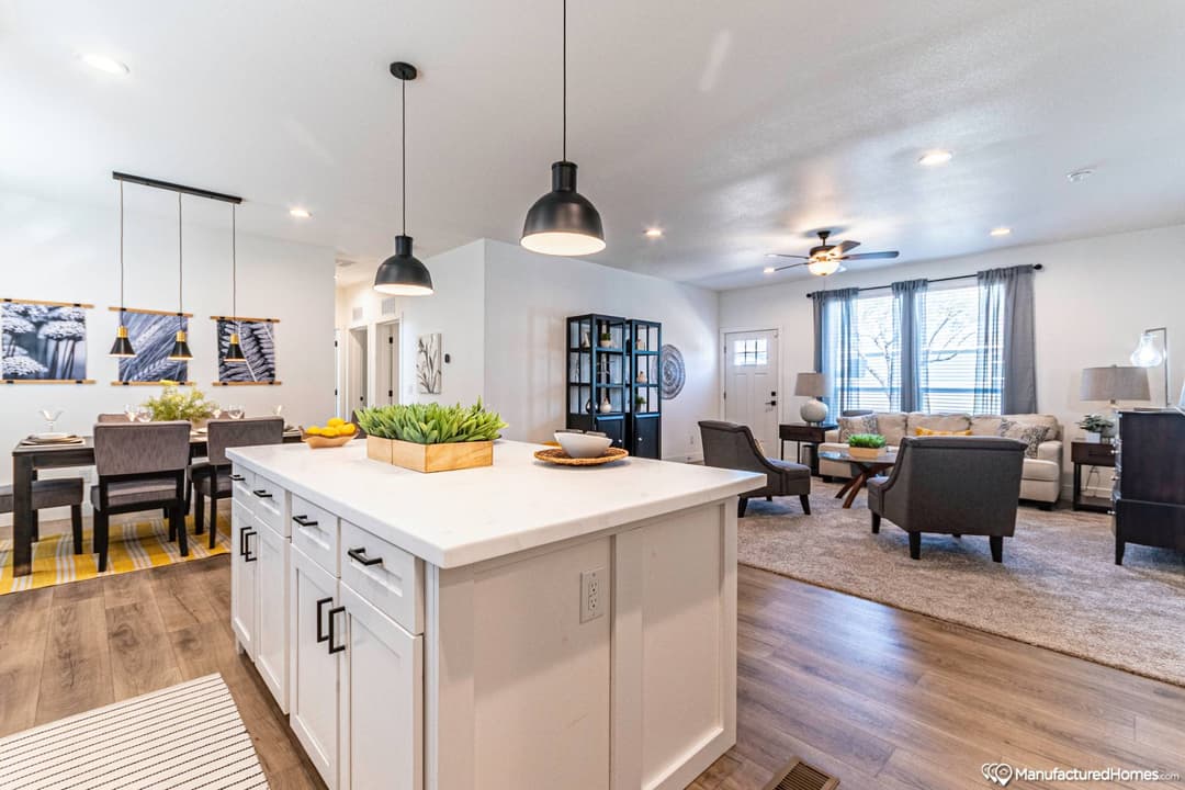 Miles plus kitchen home features