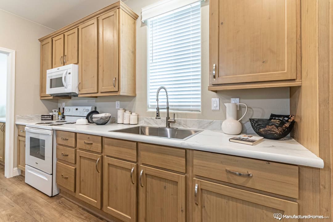 Mountain ridge 28603b kitchen home features