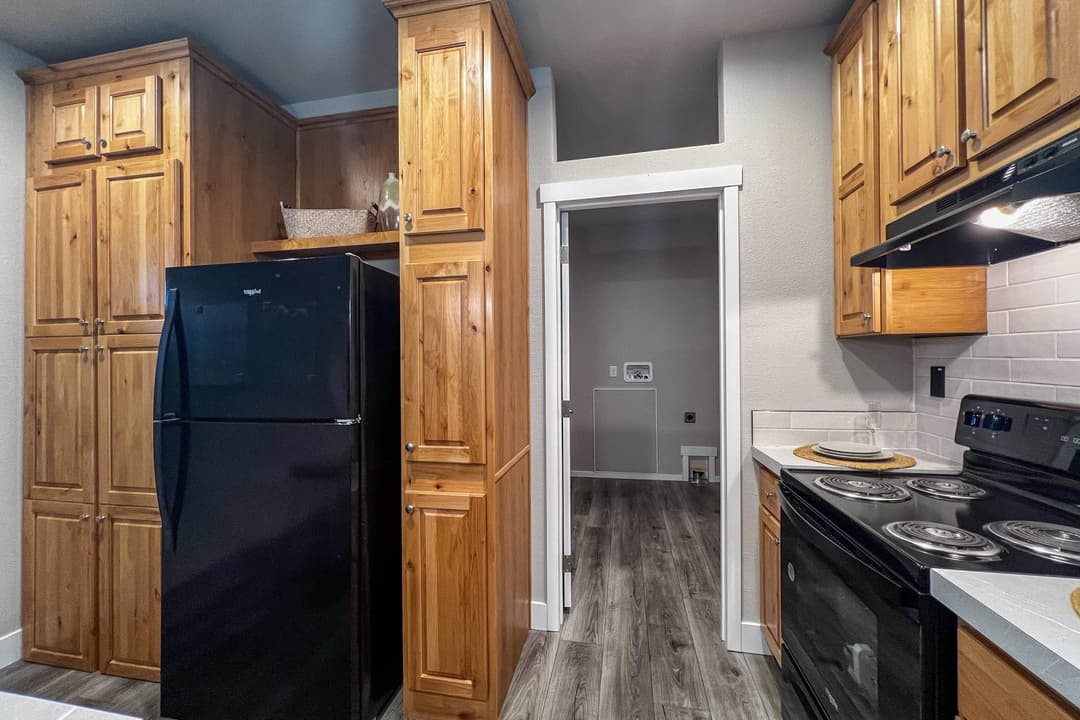 Pacific crest kitchen home features