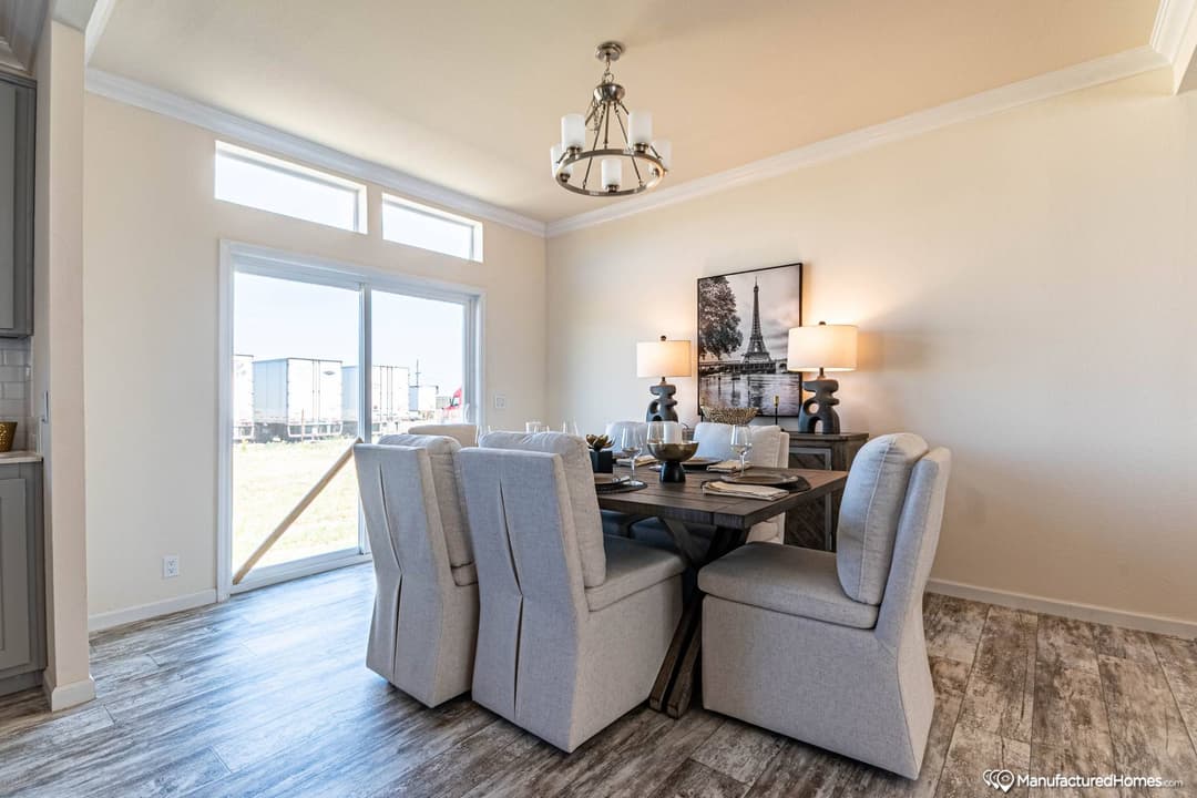 Yosemite 5643r interior home features