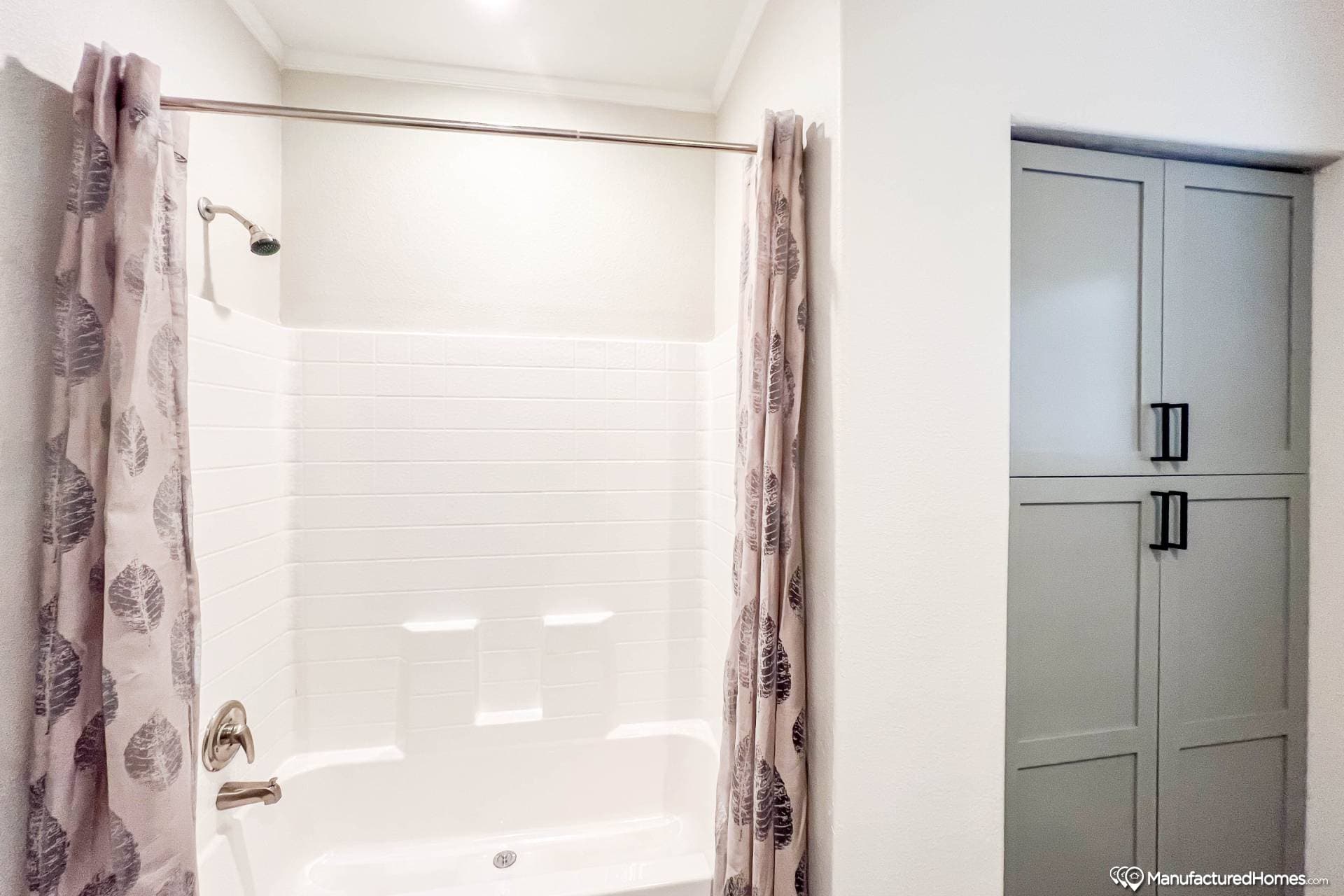 K3070a bathroom home features